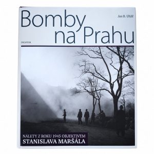 Přední obálka knihy Bomby na Prahu.